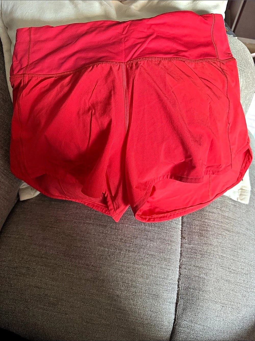 lululemon Hotty Hot High-Rise Lined Short 4" Athletic Shorts Red Waist 6 Tall